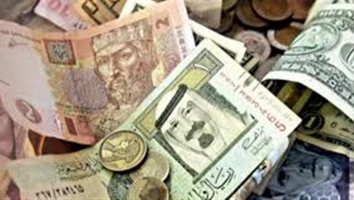 تباين أسعار العملات العربية.. والريـال السعودي يسجل 473 قرشا